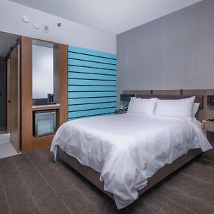 Queen Guest Room